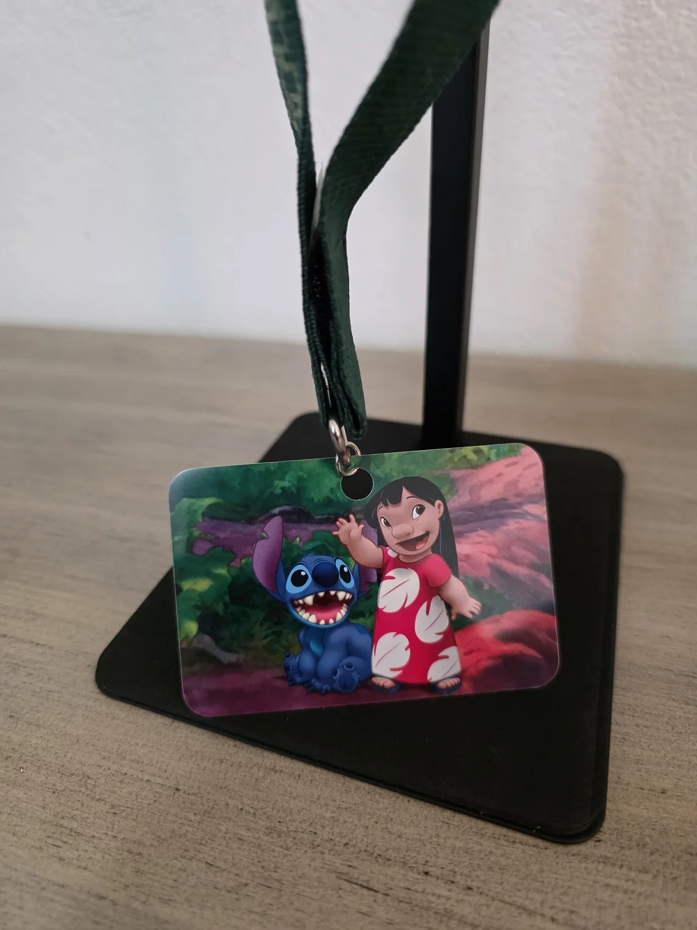 Disney Lilo & Stitch Green Character Lanyard With Pins